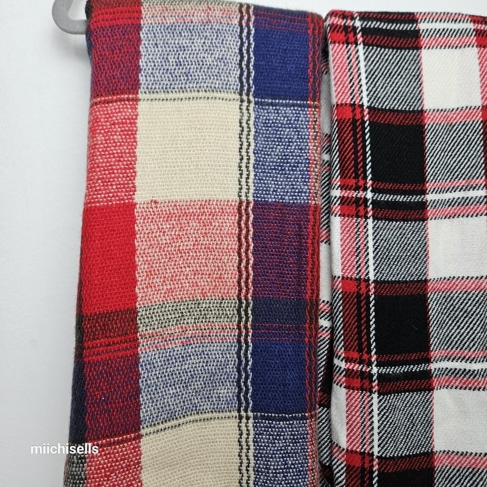 Scarfs - Picture 3 of 7